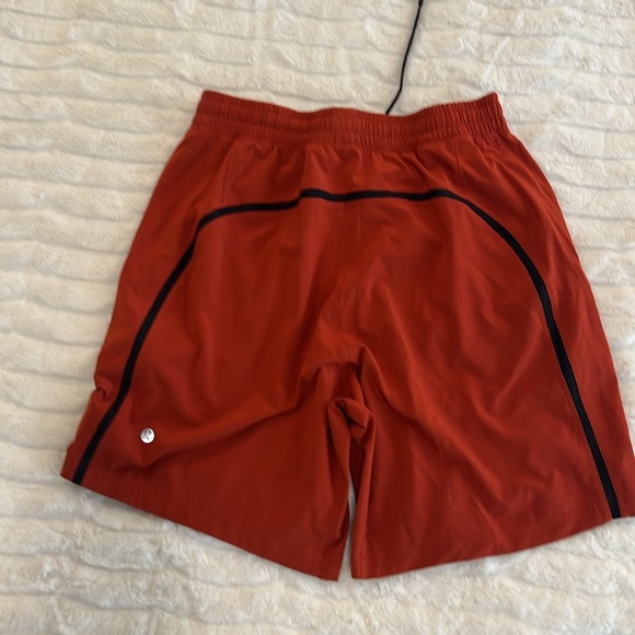 Lululemon Pace Breakers 7” - Picture 2 of 2